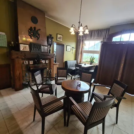 & Restaurant Elkemann فندق آهاوس