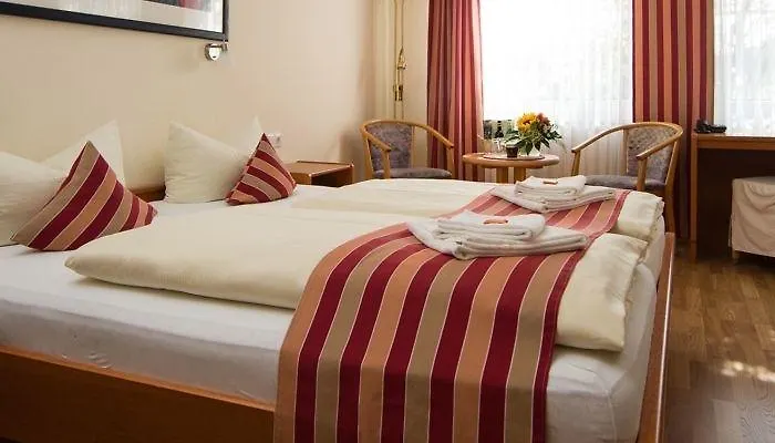 & Restaurant Elkemann Hotel